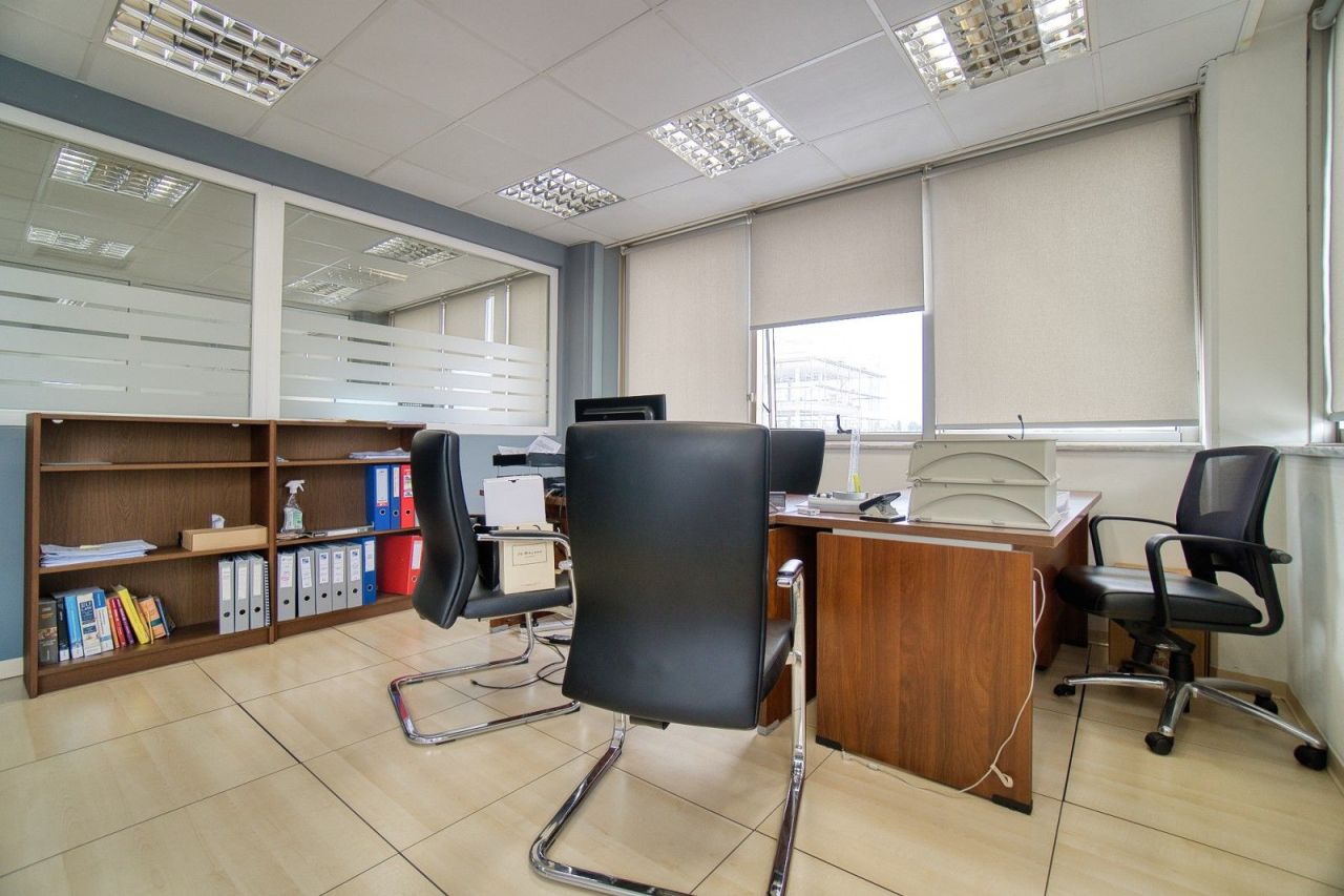 Ufficio a Limassol, Cipro, 850 m² - foto 14