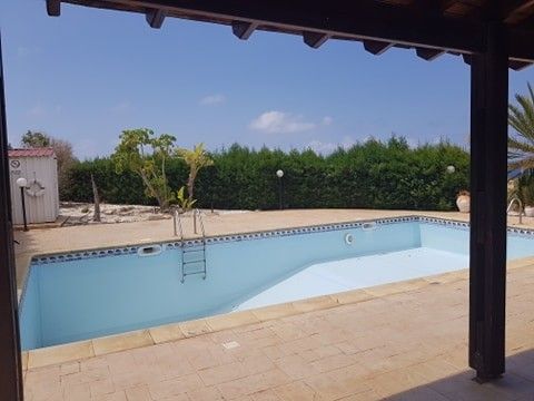 Villa in Paphos, Cyprus - picture 12