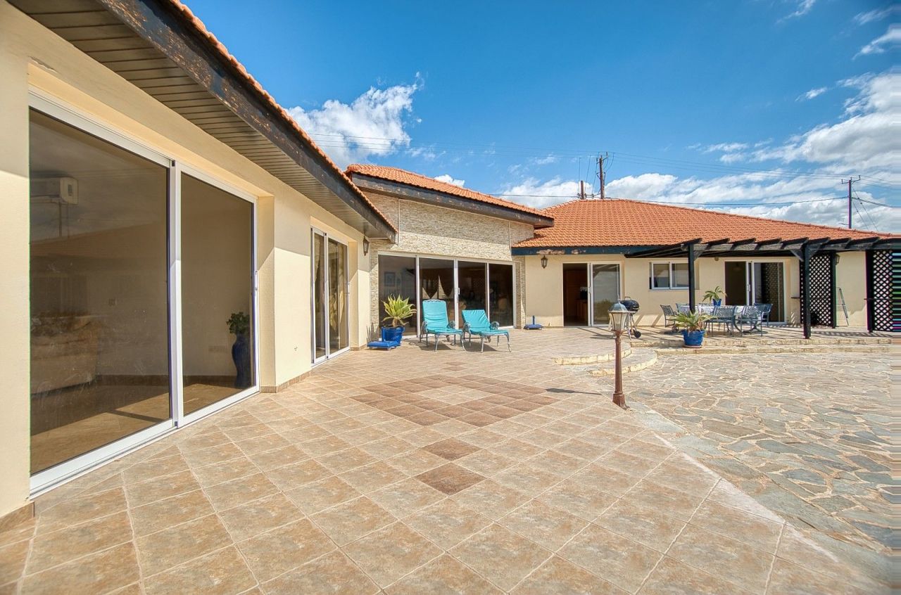 Villa en Pafos, Chipre, 276 m² - imagen 14