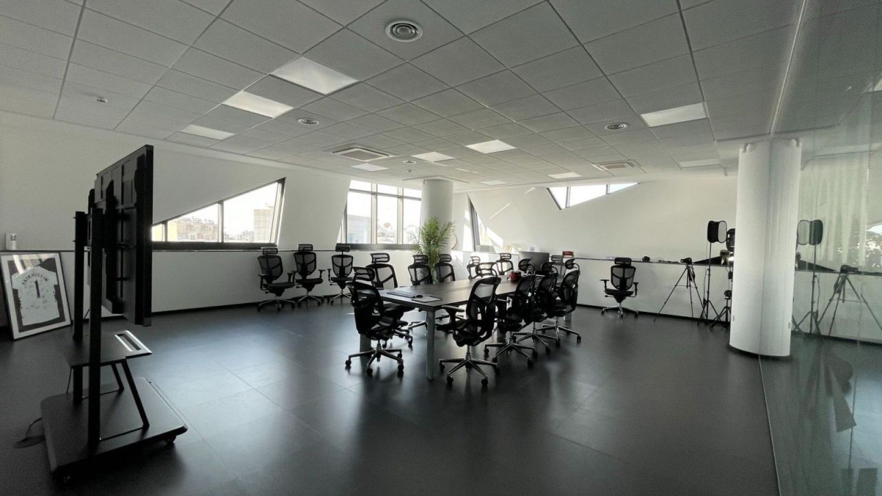 Office in Limassol, Cyprus, 1 800 m² - picture 14
