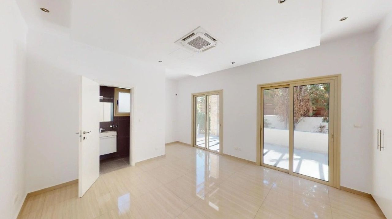 Bungalow in Paphos, Cyprus, 204 m² - picture 14