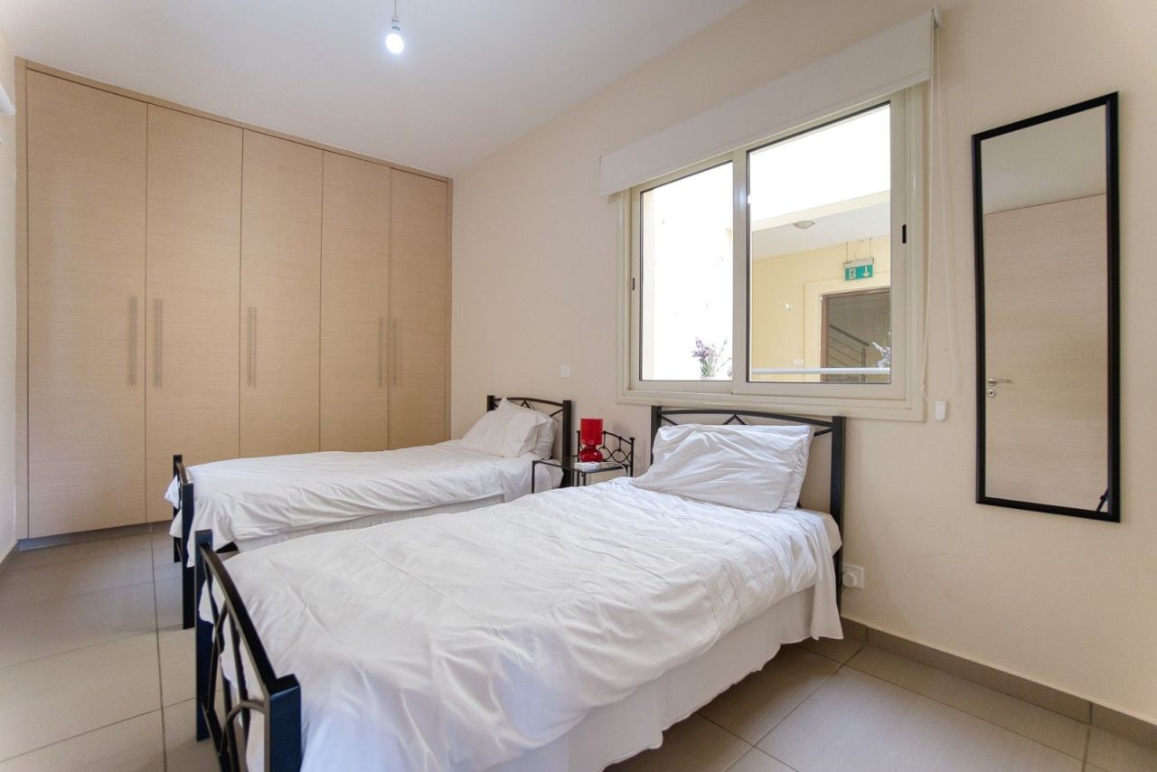 Penthouse in Paphos, Cyprus, 225 m² - picture 15