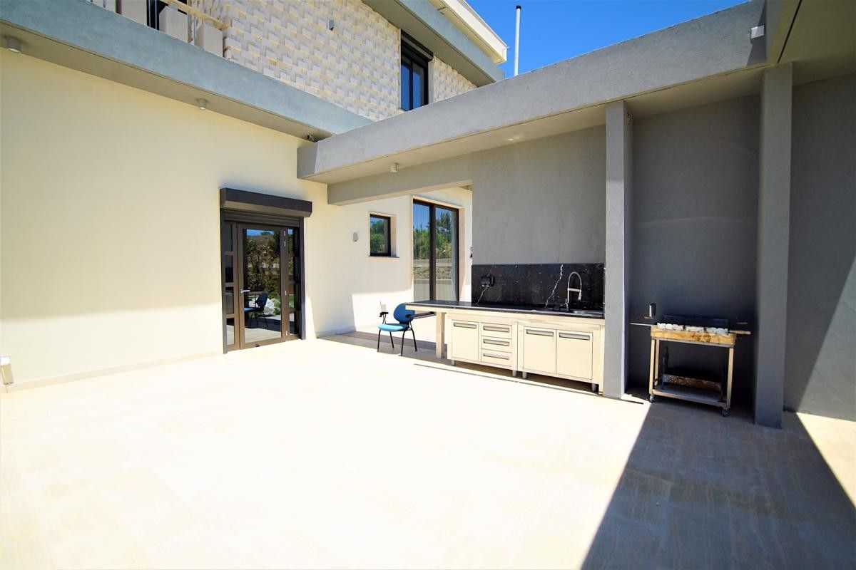 Villa in Paphos, Cyprus, 830 m² - picture 15