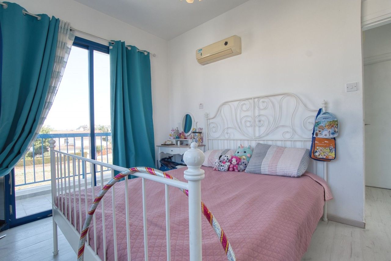 Apartment in Paphos, Cyprus, 89 m² - picture 15