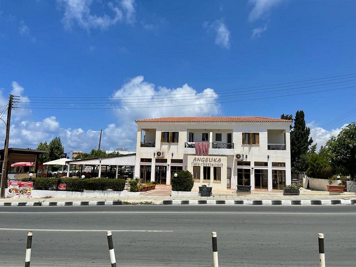 Commercial property in Paphos, Cyprus, 300 m² - picture 15