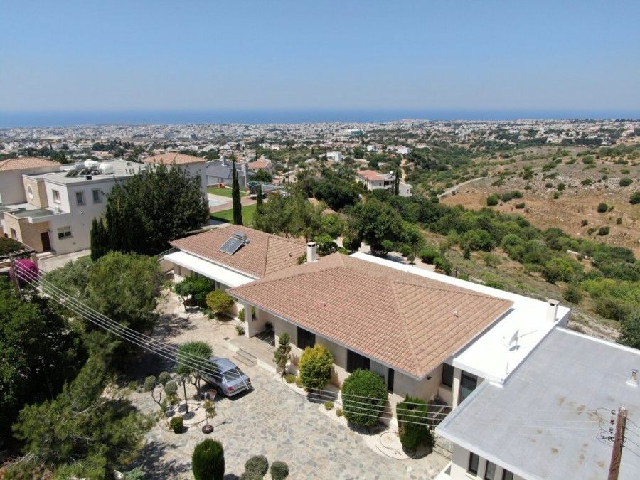 Bungalow in Paphos, Cyprus, 340 m² - picture 15