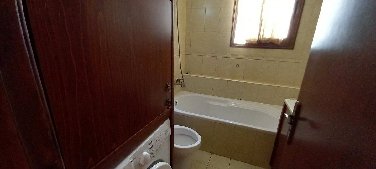 Townhouse in Paphos, Cyprus - picture 16