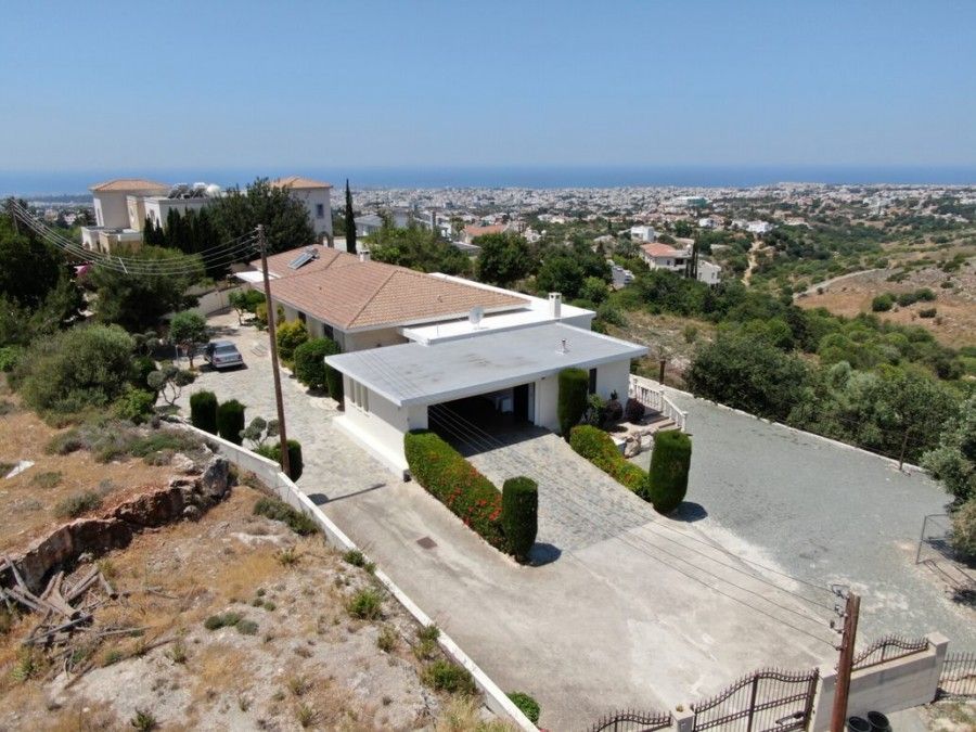 Bungalow in Paphos, Cyprus, 340 m² - picture 16