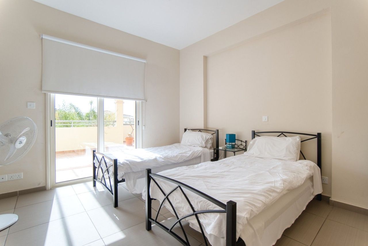 Penthouse in Paphos, Cyprus, 225 m² - picture 17