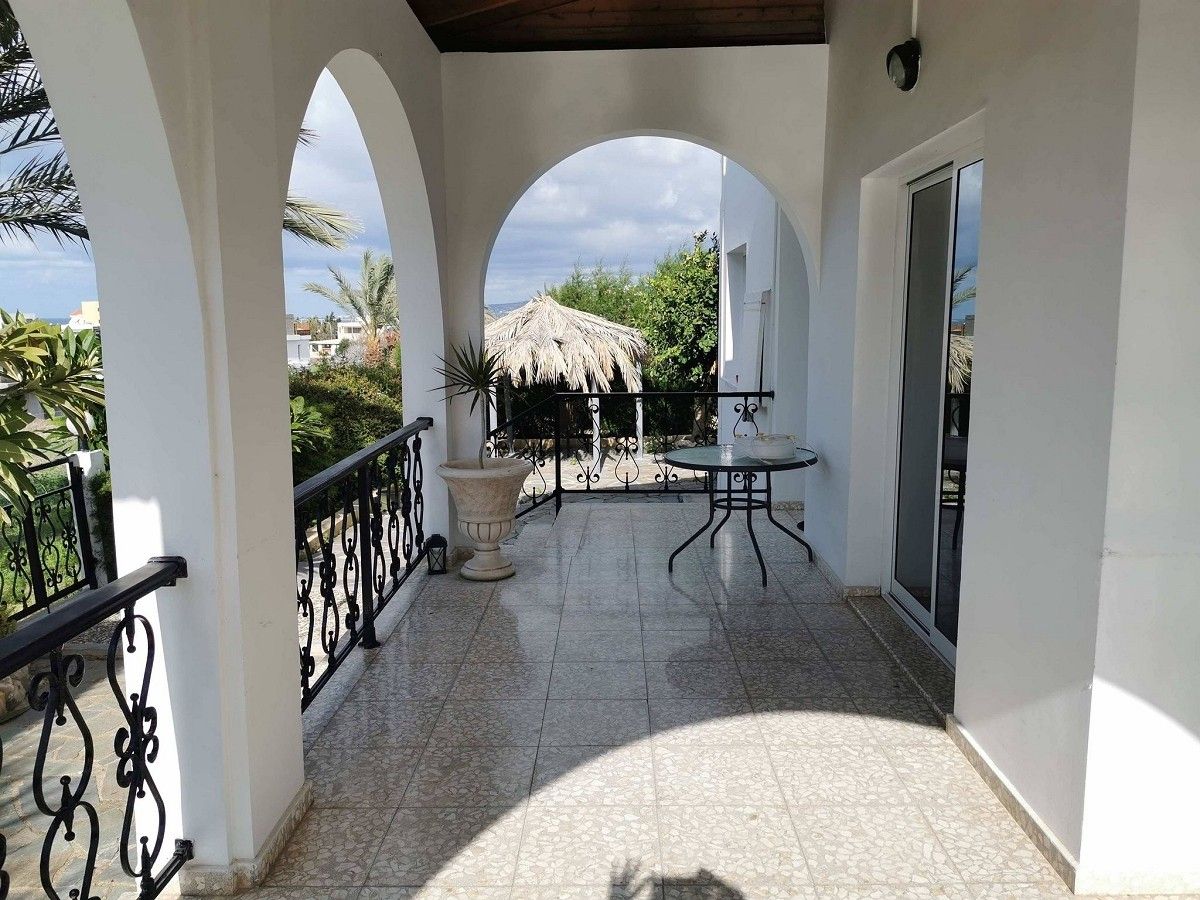 Villa in Paphos, Cyprus, 180 m² - picture 17