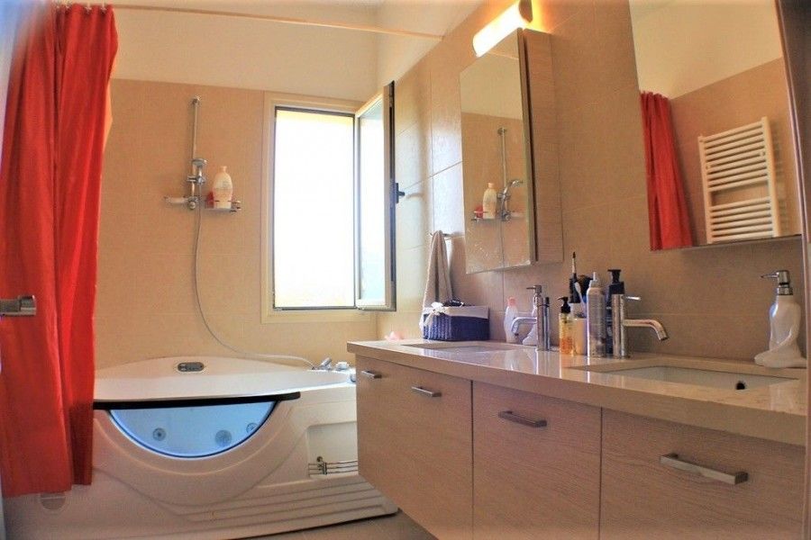 Villa in Paphos, Cyprus, 400 m² - picture 17