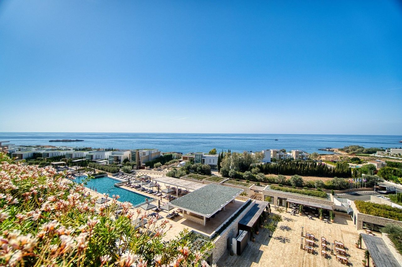 Villa in Paphos, Cyprus - picture 18