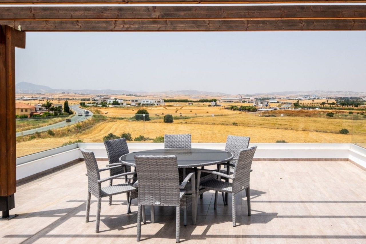 Villa en Lárnaca, Chipre, 285 m² - imagen 18