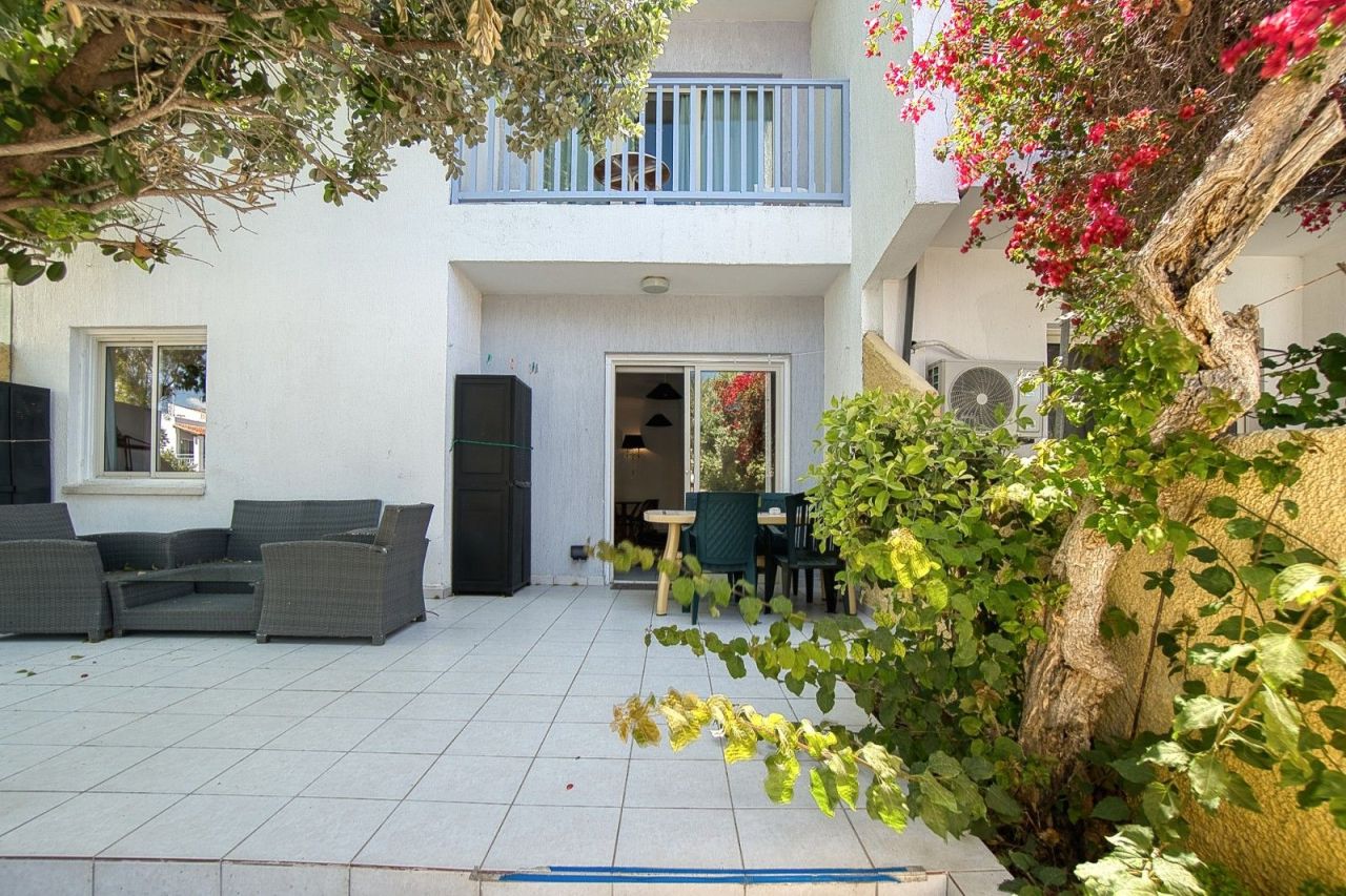 Apartment in Paphos, Cyprus, 52 m² - picture 18