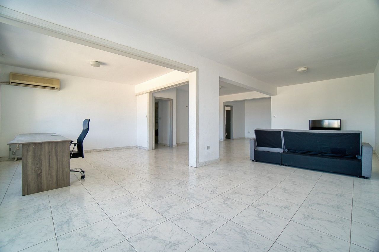 Apartment in Paphos, Cyprus, 174 m² - picture 18