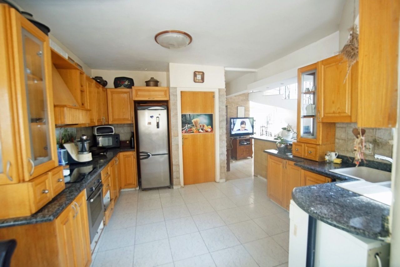 Villa in Paphos, Cyprus, 370 m² - picture 18