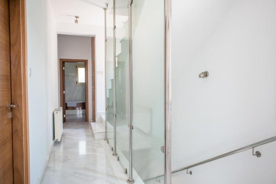 Villa in Paphos, Cyprus - picture 18