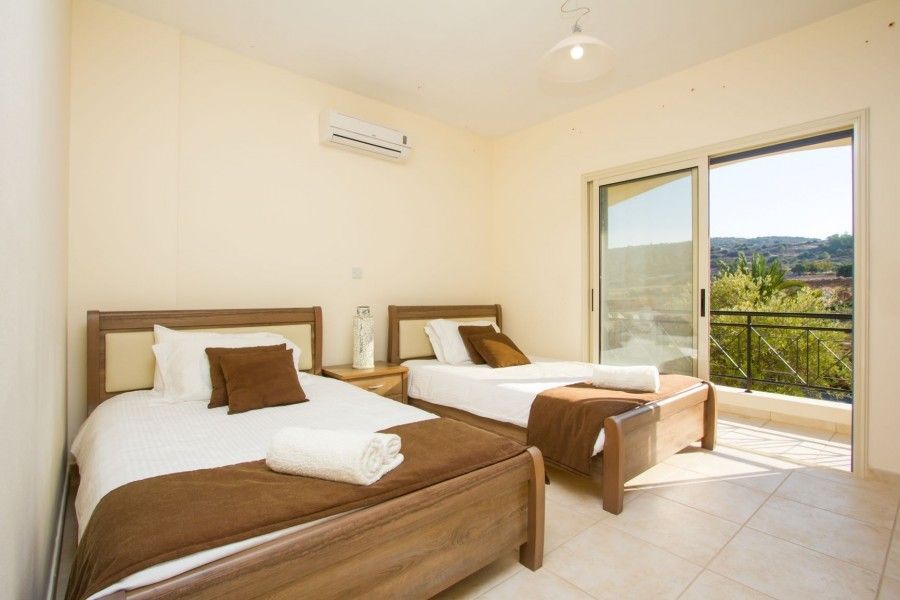 Villa in Paphos, Cyprus, 300 m² - picture 18