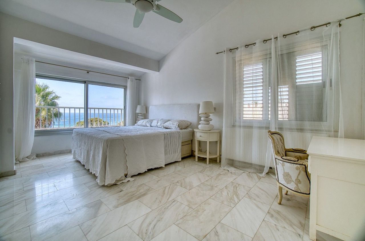 Villa in Paphos, Cyprus, 350 m² - picture 19