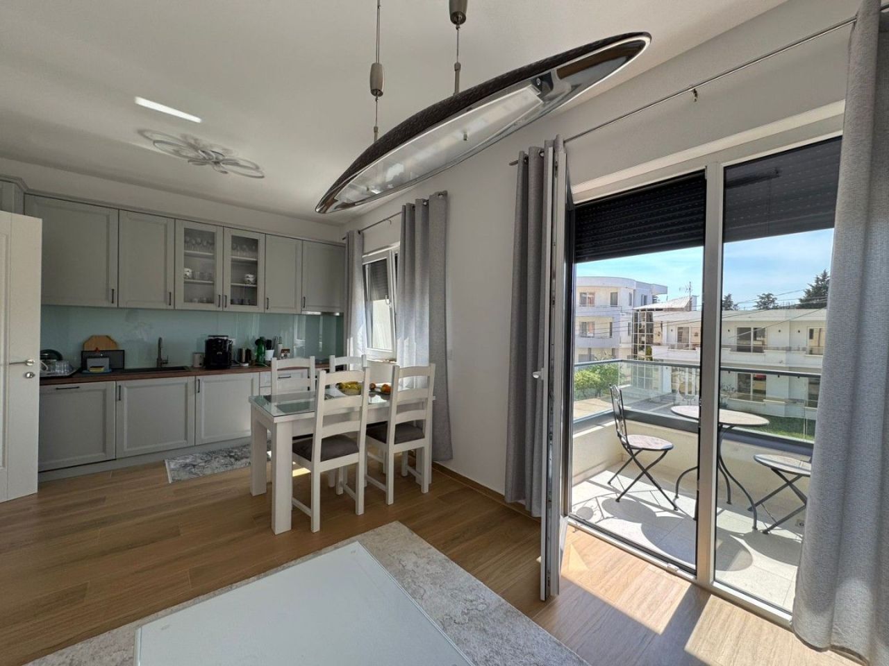 Piso en Ulcinj, Montenegro, 65 m² - imagen 1