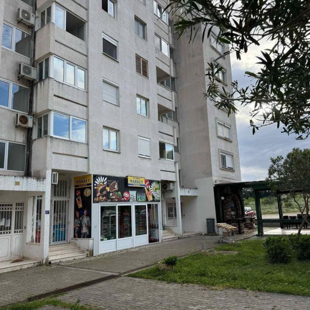 Flat in Sutomore, Montenegro, 40 m² - picture 1