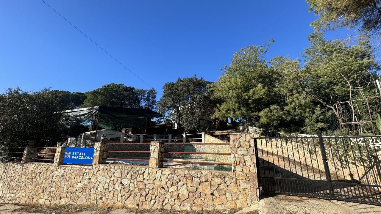 Land on Costa Brava, Spain, 453 m² - picture 1