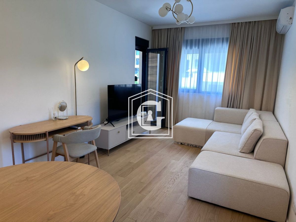 Appartement à Becici, Monténégro, 42 m² - image 1