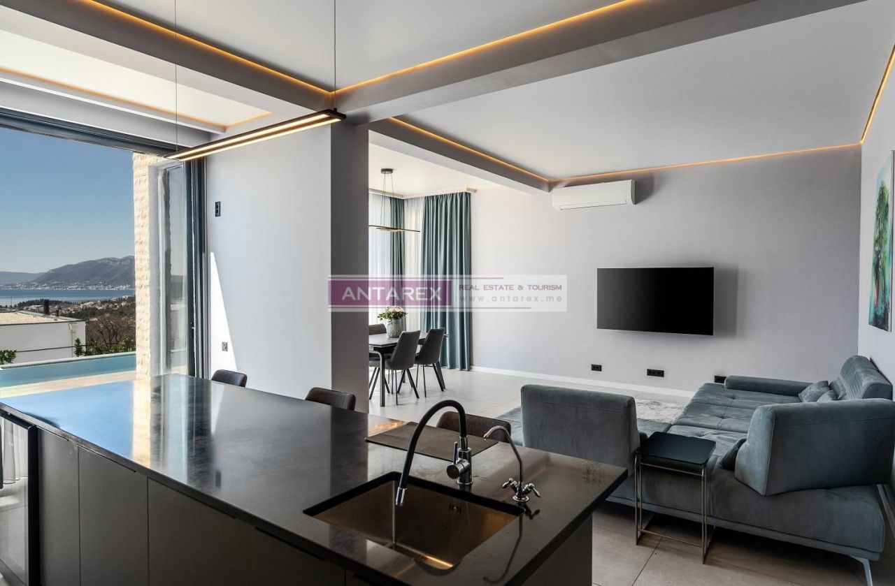 Villa en Kavač, Montenegro, 180 m² - imagen 4