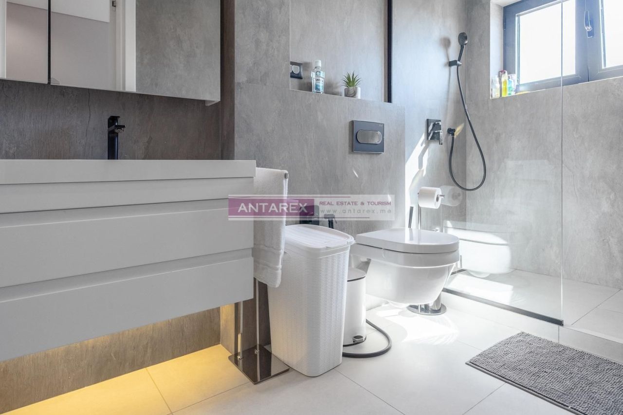 Villa en Kavač, Montenegro, 180 m² - imagen 10