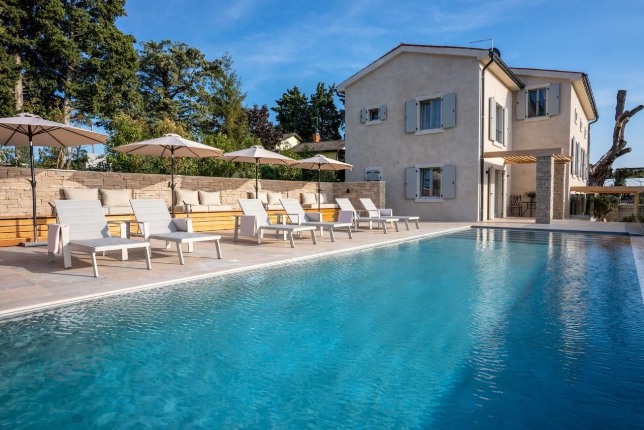 Villa in Buje, Kroatien, 758 m² - Foto 1