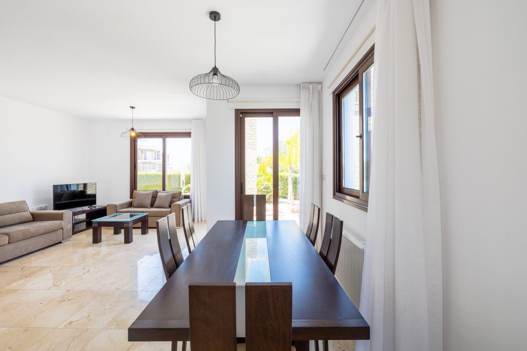 Flat in Paphos, Cyprus, 162 m² - picture 4