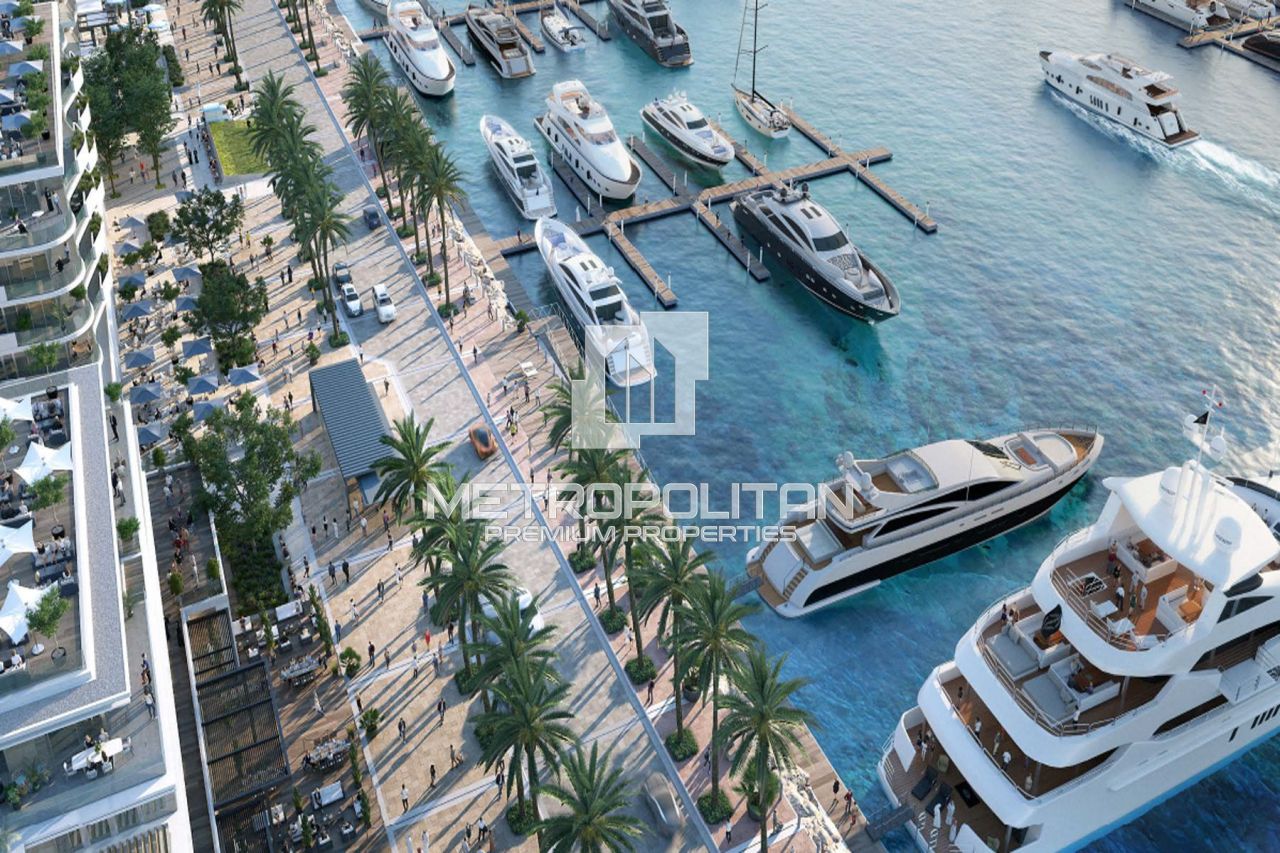 Apartment in Dubai, UAE, 142 m² - picture 1