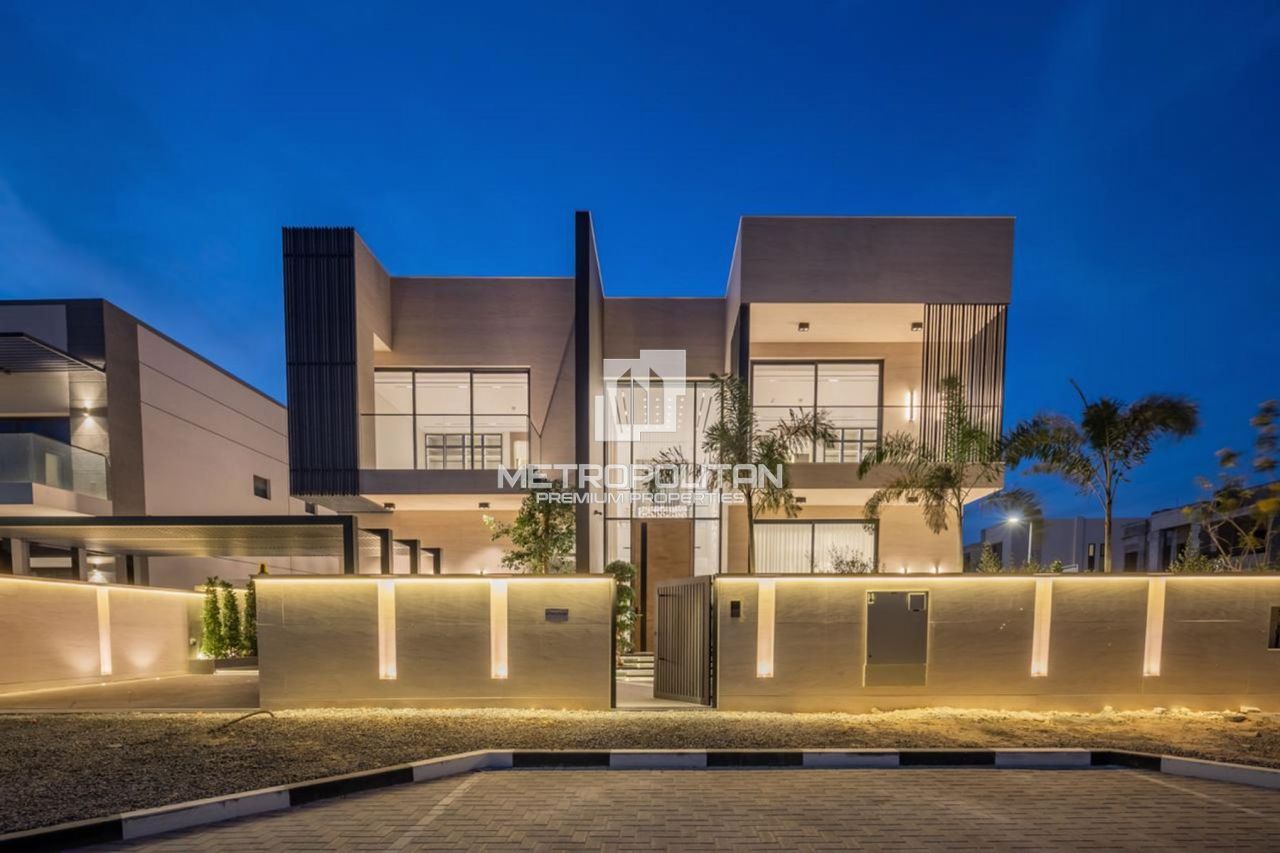 Villa à Dubaï, EAU, 604 m² - image 1