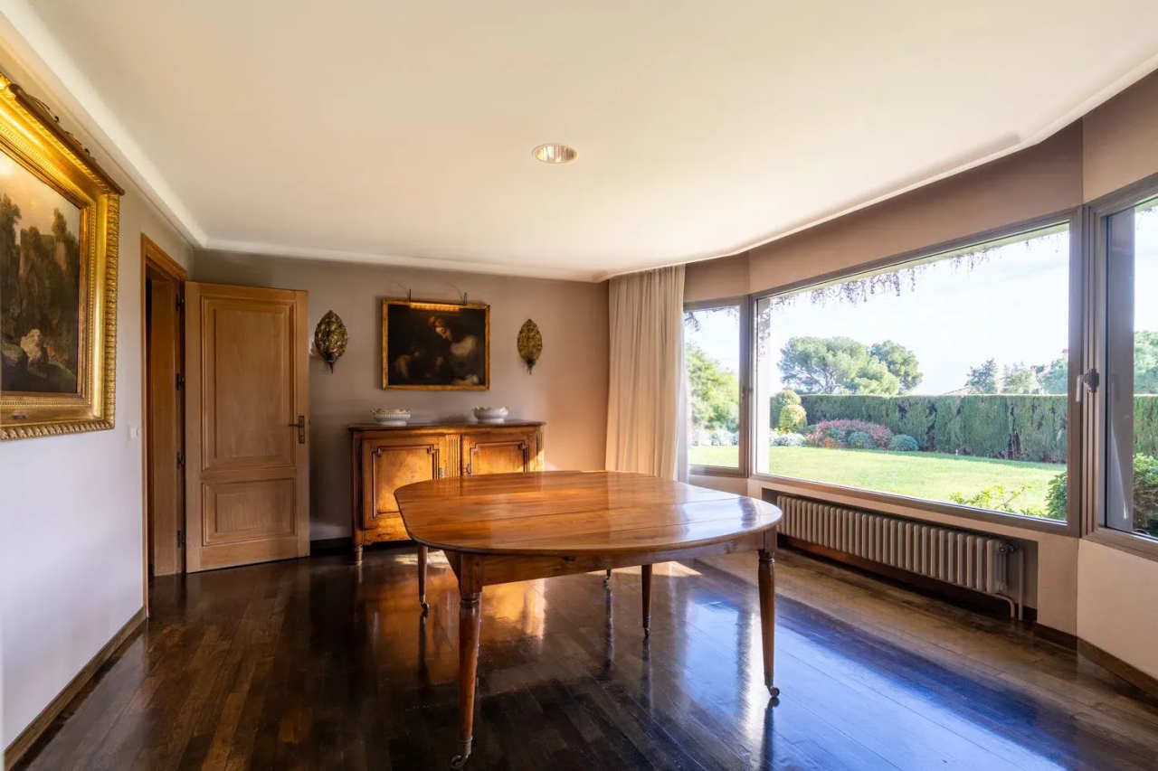 Villa dans la Zona Alta, Espagne, 678 m² - image 9