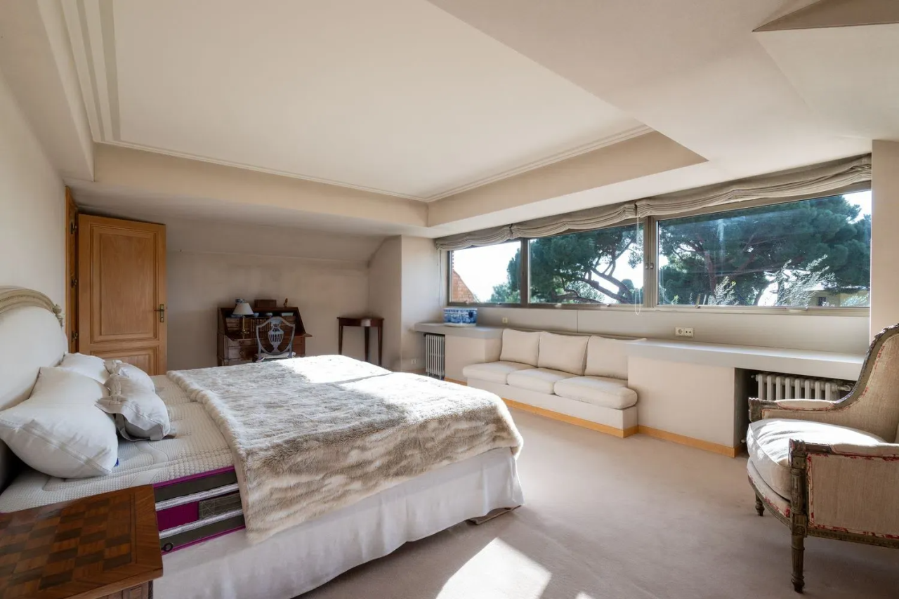 Villa dans la Zona Alta, Espagne, 678 m² - image 14