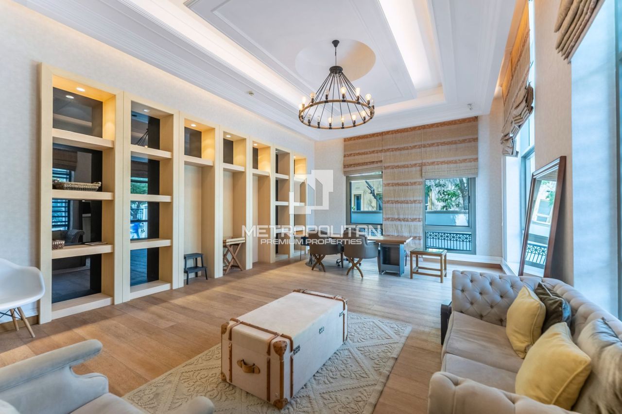 Villa à Dubaï, EAU, 1 750 m² - image 9