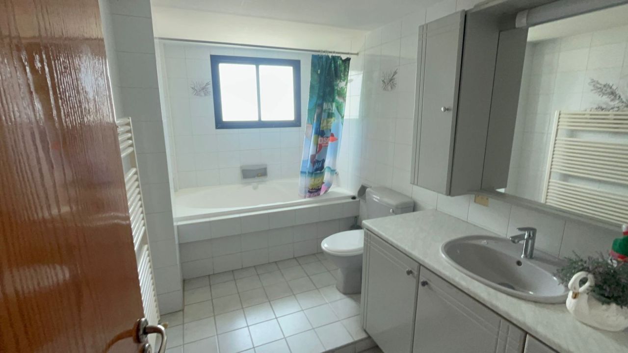 Apartment in Limassol, Cyprus - picture 4