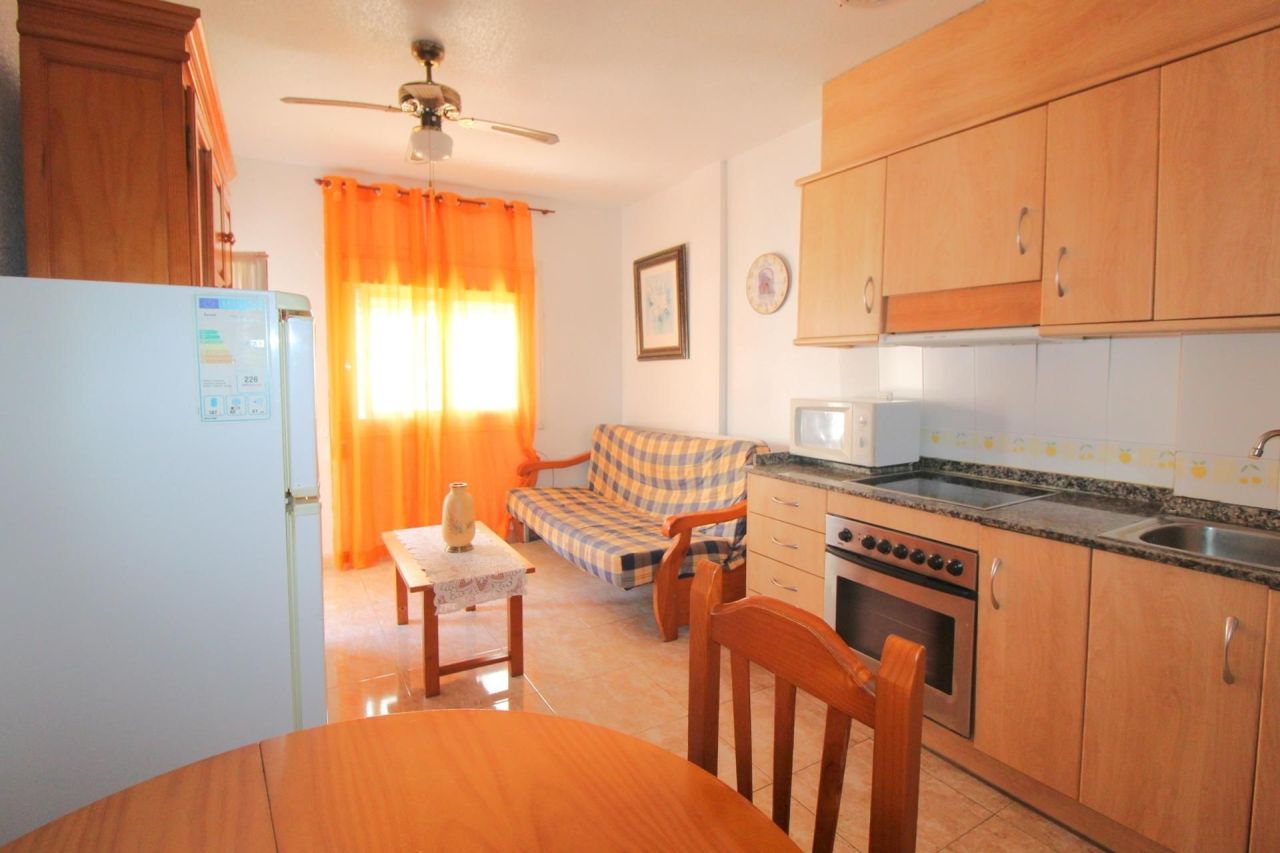 Appartement à Torrevieja, Espagne, 50 m² - image 1
