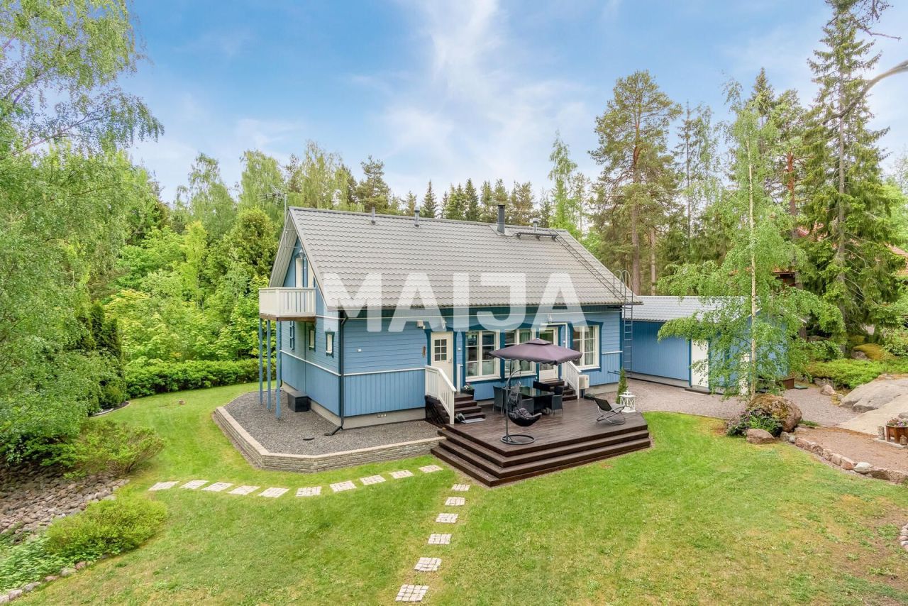 Maison à Loviisa, Finlande, 143 m² - image 1