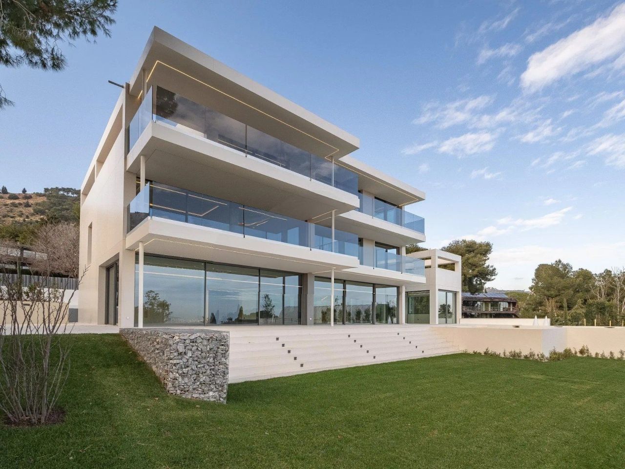 Haus in Barcelona, Spanien, 1 216 m² - Foto 2