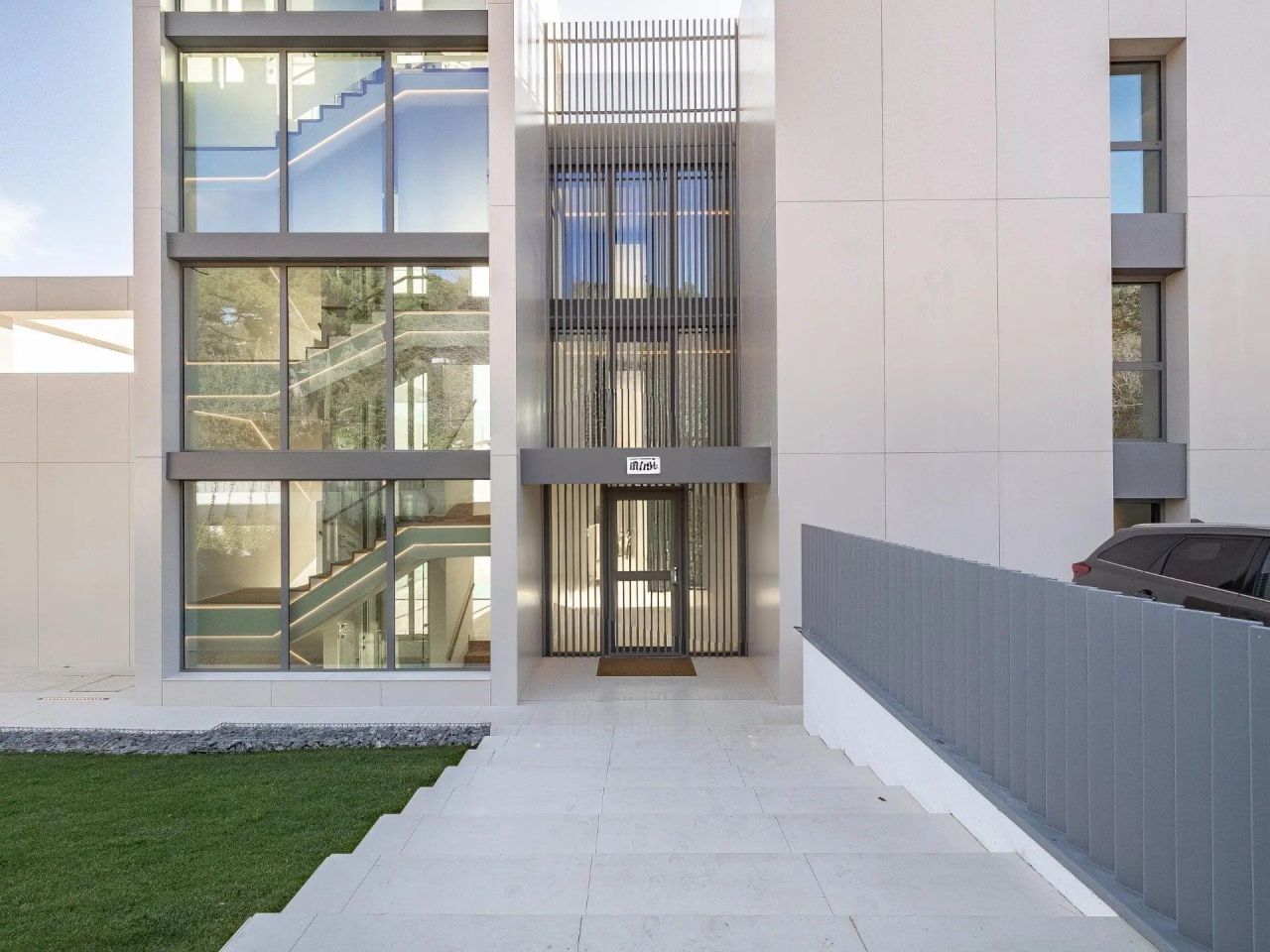 Haus in Barcelona, Spanien, 1 216 m² - Foto 6