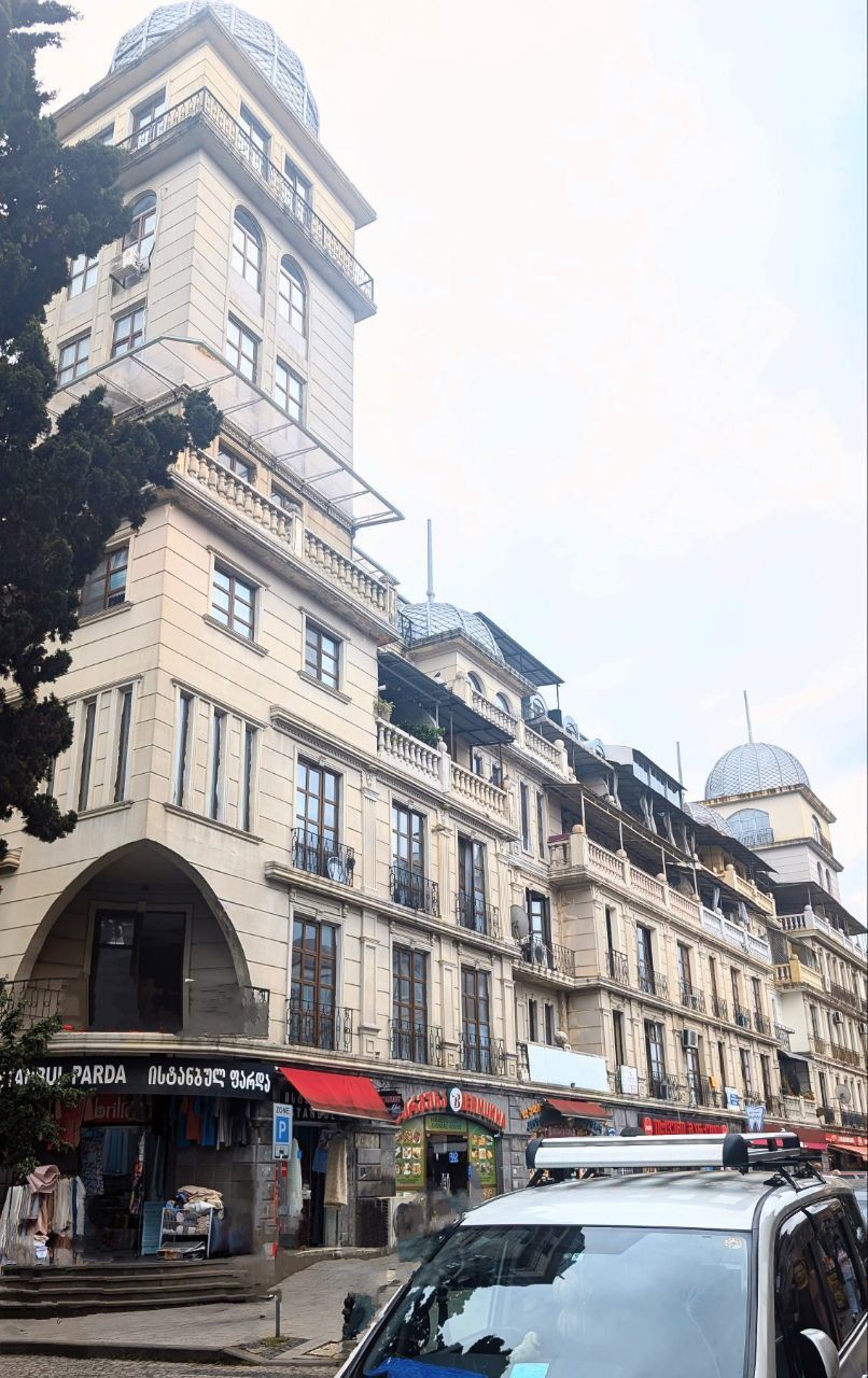 Flat in Batumi, Georgia, 148 m² - picture 1