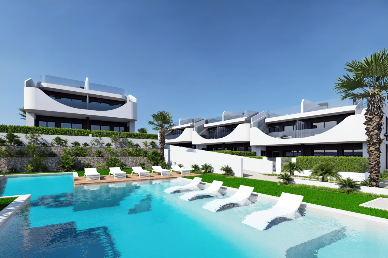 Bungalow en San Miguel de Salinas, España, 100 m² - imagen 1