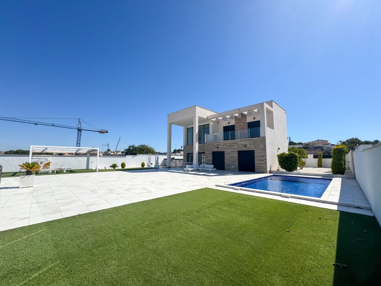 Villa in San Fulgencio, Spanien, 250 m² - Foto 1
