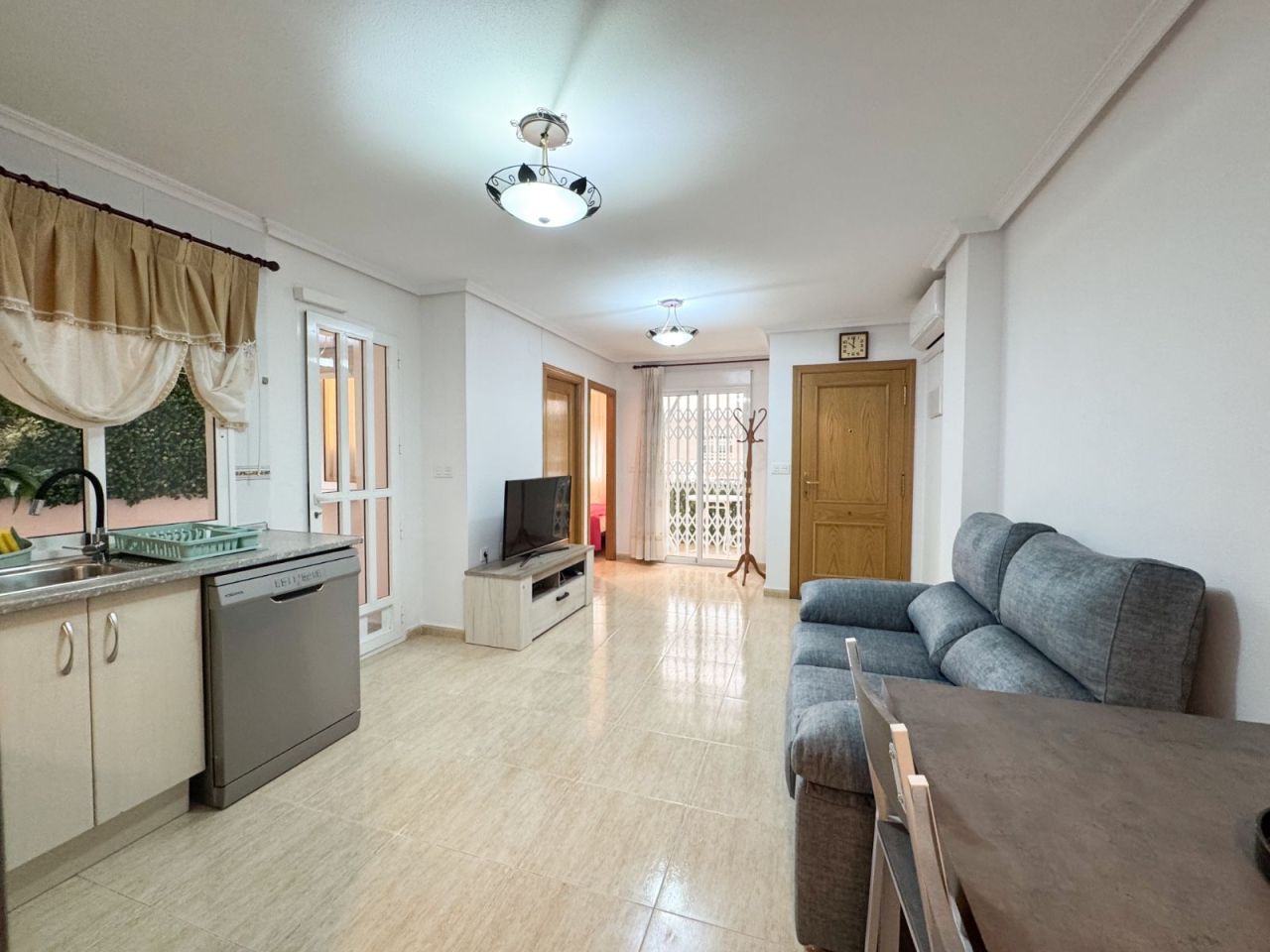 Apartment in Torrevieja, Spanien, 65 m² - Foto 1