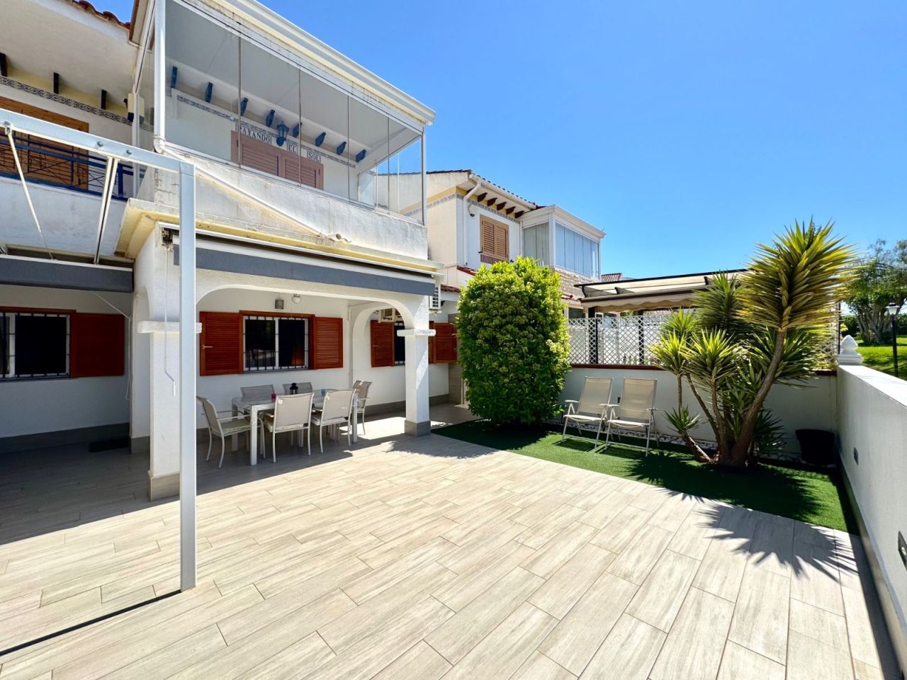 Bungalow in Pilar de la Horadada, Spain, 70 m² - picture 1
