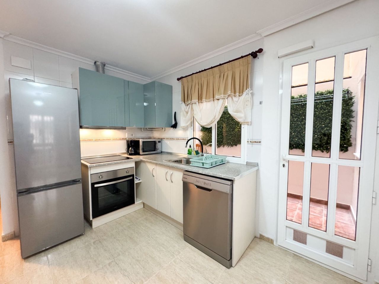 Appartamenti a Torrevieja, Spagna, 65 m² - foto 2