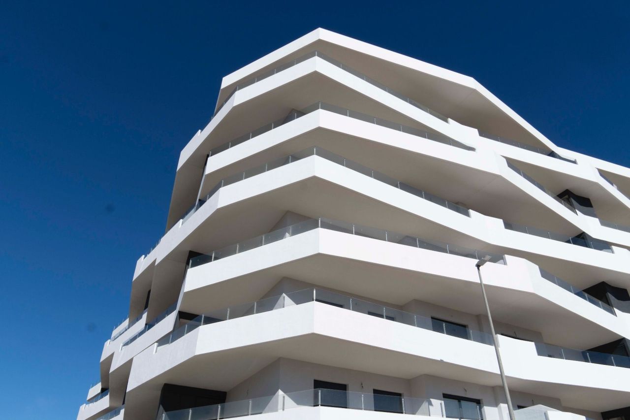 Appartement à San Miguel de Salinas, Espagne, 100 m² - image 2