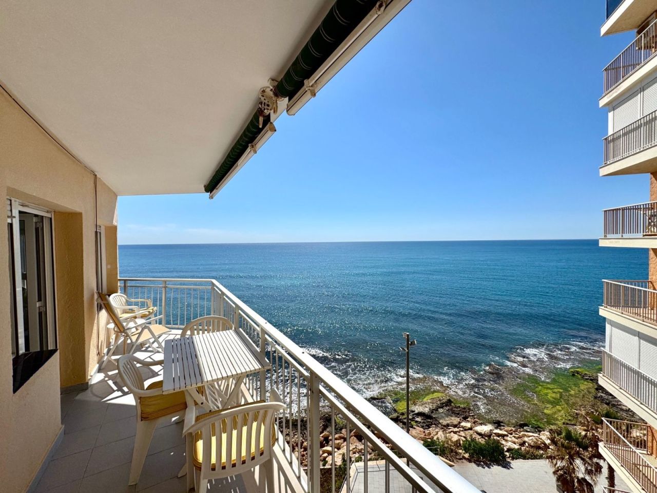 Appartement à Torrevieja, Espagne, 110 m² - image 2