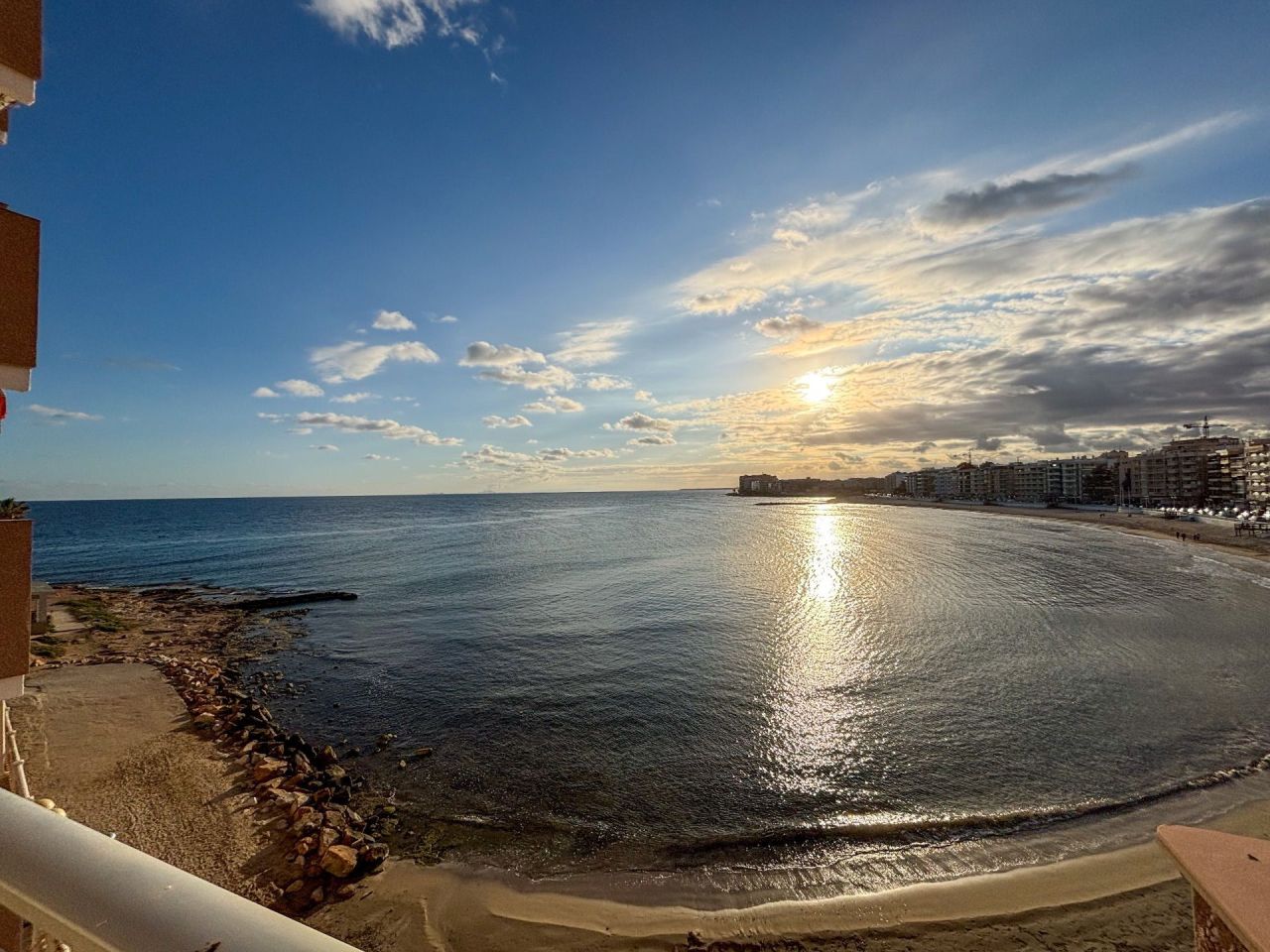 Appartement à Torrevieja, Espagne, 100 m² - image 4